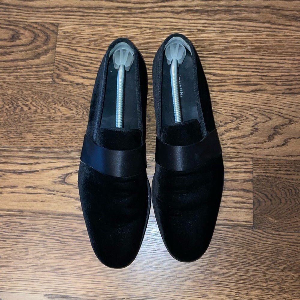 Men’s Magnani, velvet tuxedo shoes